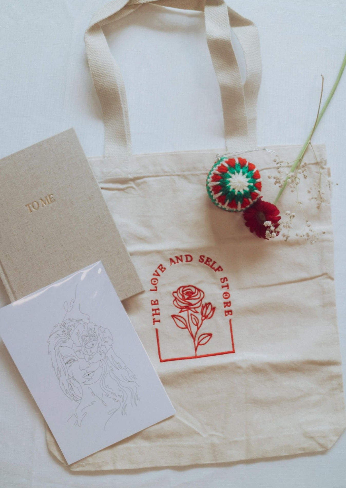 journal, tote, bauble, art. contents of gift box